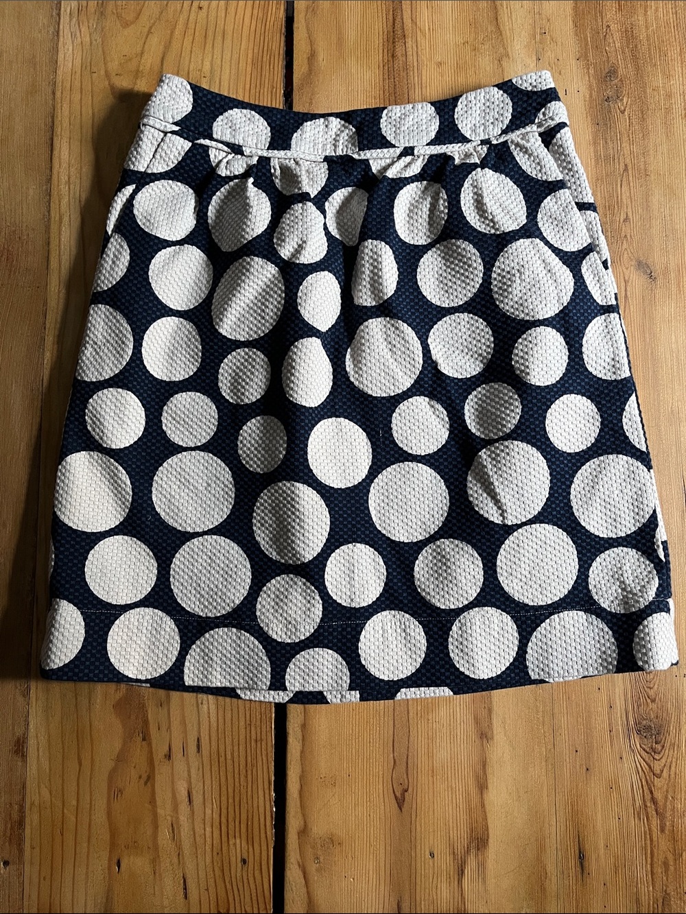 BODEN 4 Navy Polka Dot Textured Cotton Mini Skirt Pleated